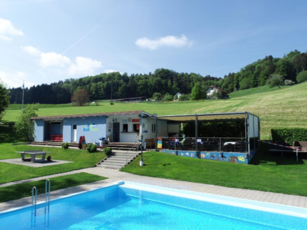 Walde - Schwimmbad Schmiedrued-Walde